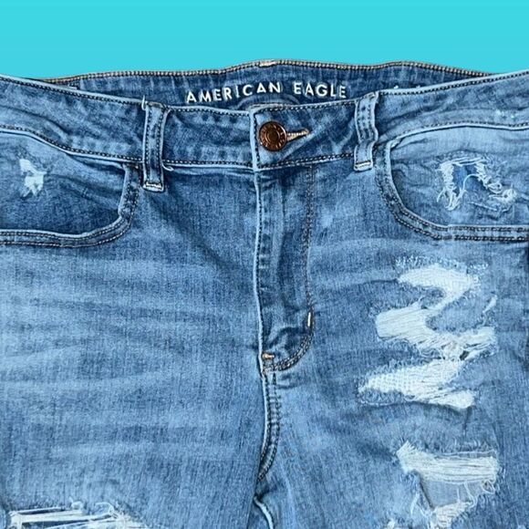 American Eagle Hi Rise Next Level Stretch Light Wash Distressed Jeggings Size 12 - Picture 7 of 7
